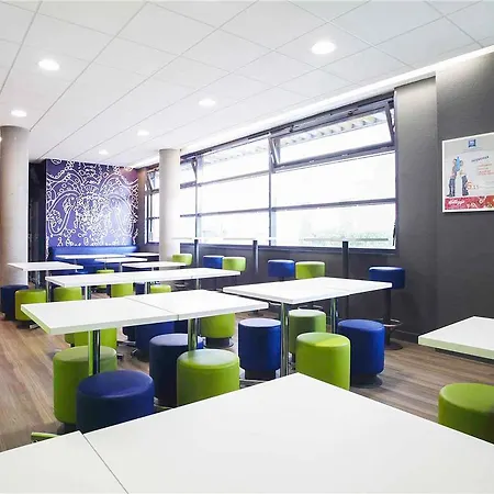 Ibis Budget Centre فندق