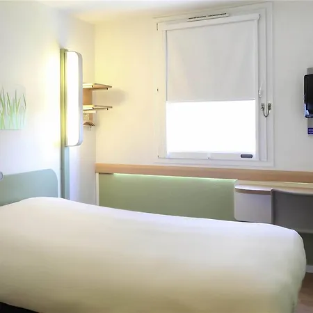 Hotel Ibis Budget Centre 4*