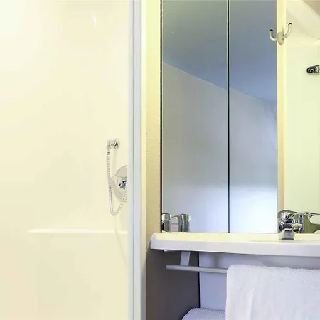 Ibis Budget Centre Hotel 4*